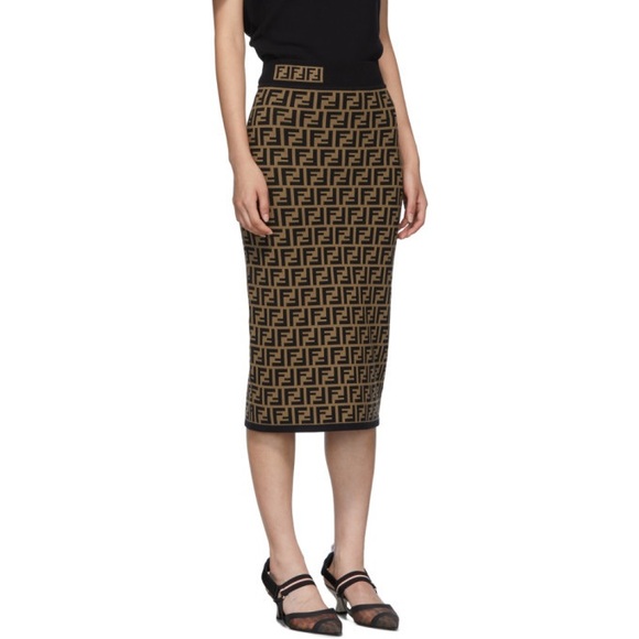 New Authentic size 46 Fendi Black and Tan Logo Pencil Skirt